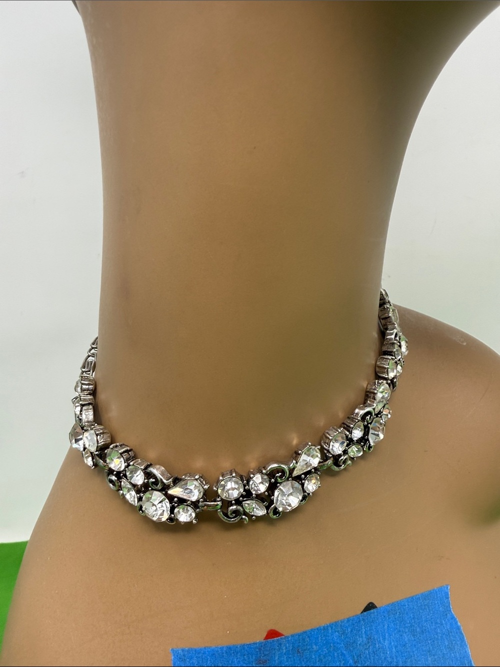 Vintage signed Lisner Necklace